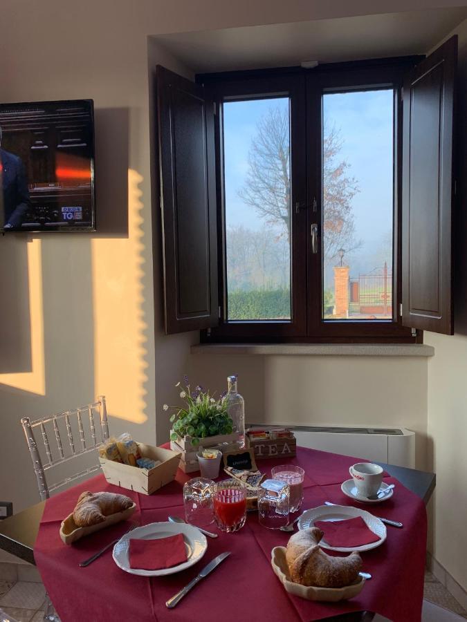 La Tenuta Di Trimalcione Pofi Kültér fotó