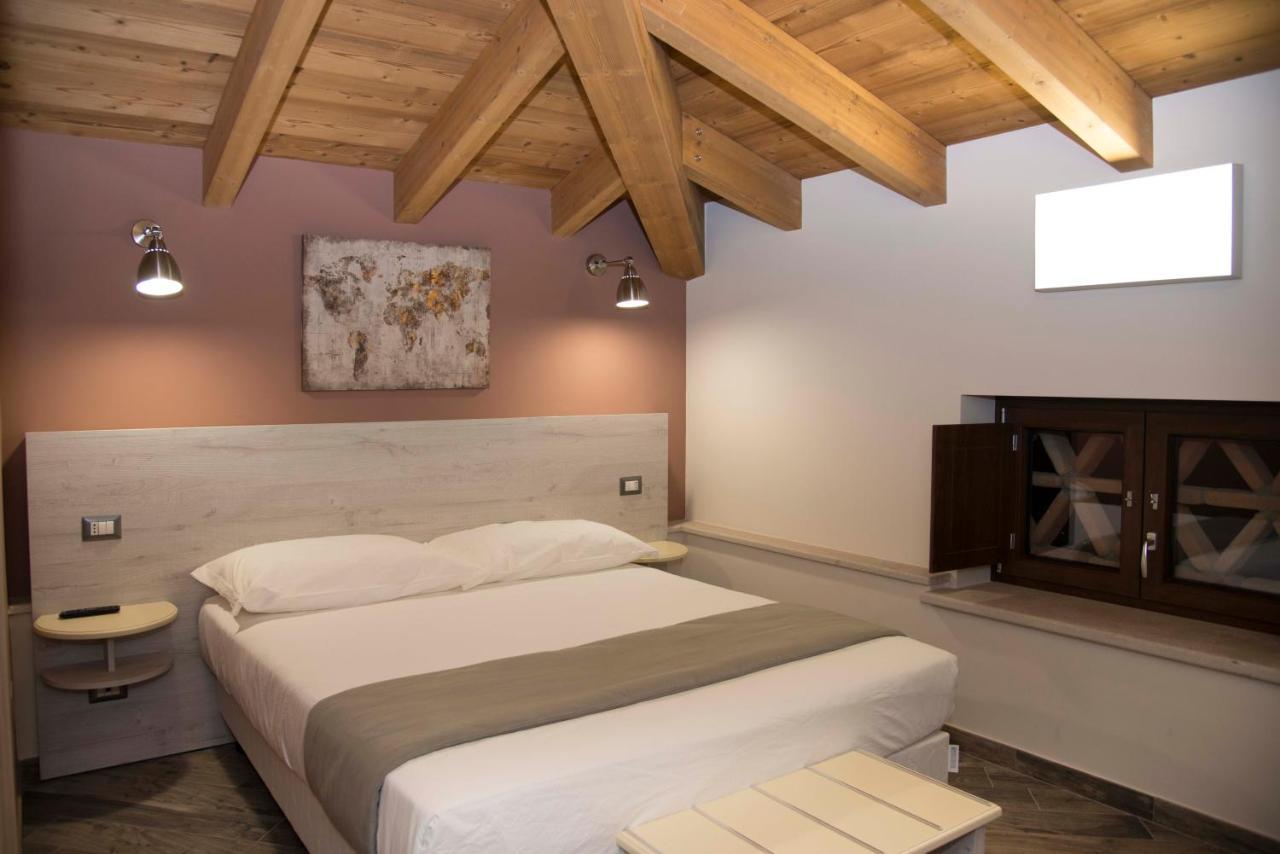 La Tenuta Di Trimalcione Pofi Kültér fotó